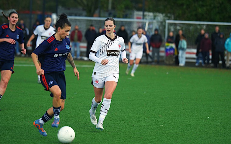 1. Frauen verlieren Derby gegen HSV II mit 3:5